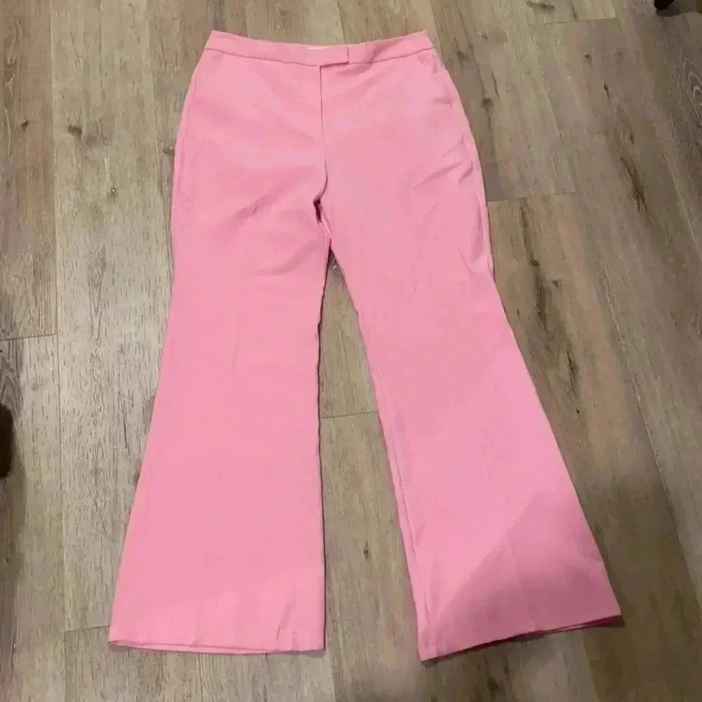 Exquise Sleek Flare Pants - Picture 2 of 3
